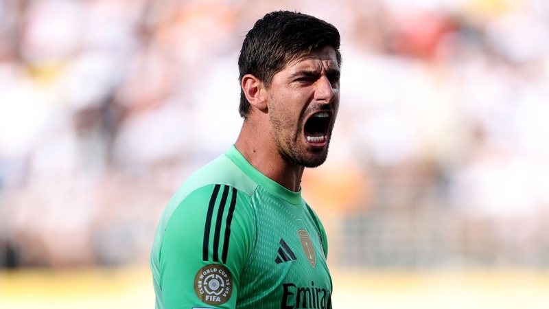 Thủ thành Thibaut Courtois được đánh giá cao hơn Mbappe